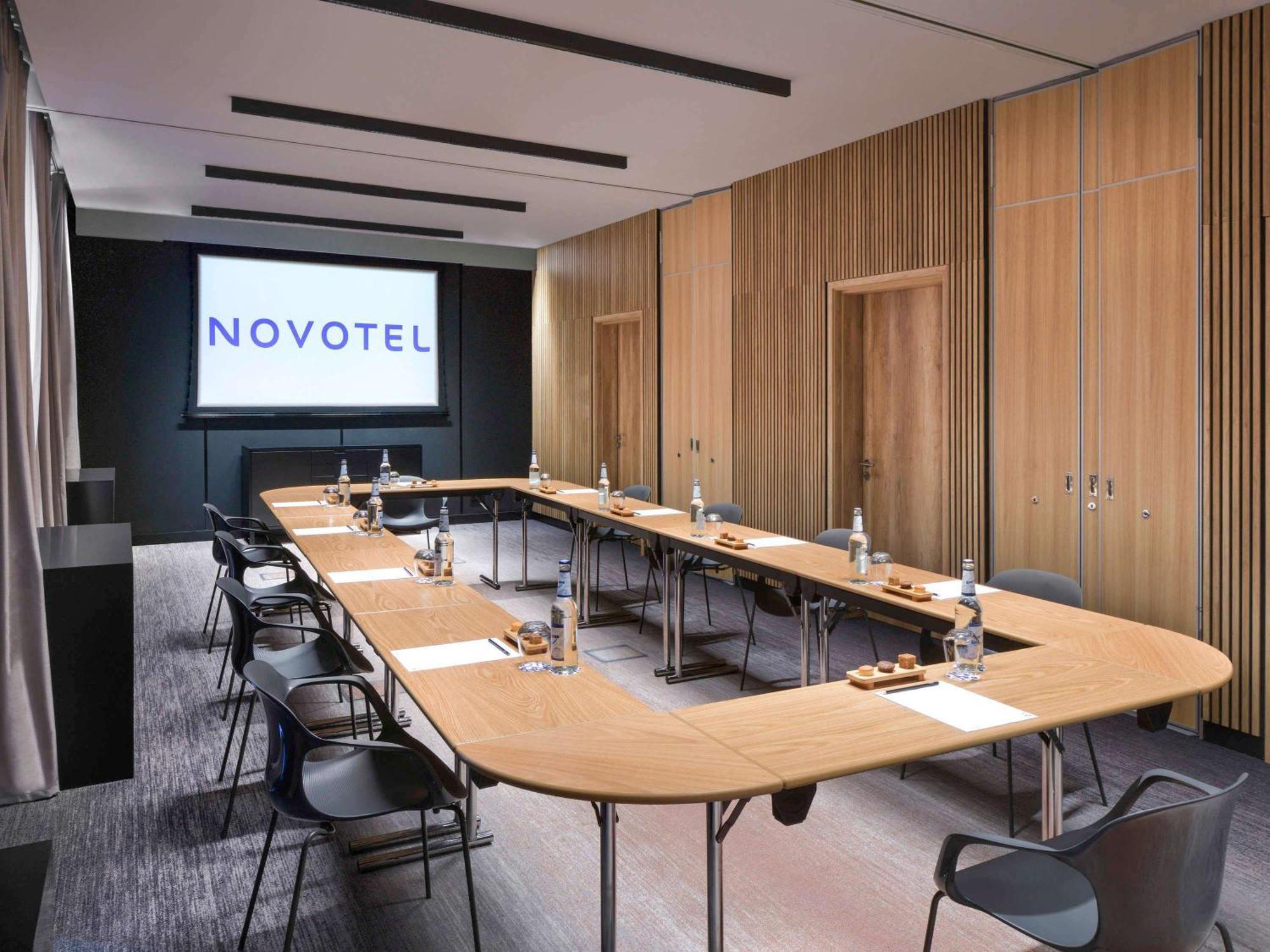 Novotel Kinshasa La Gombe Ngoại thất bức ảnh